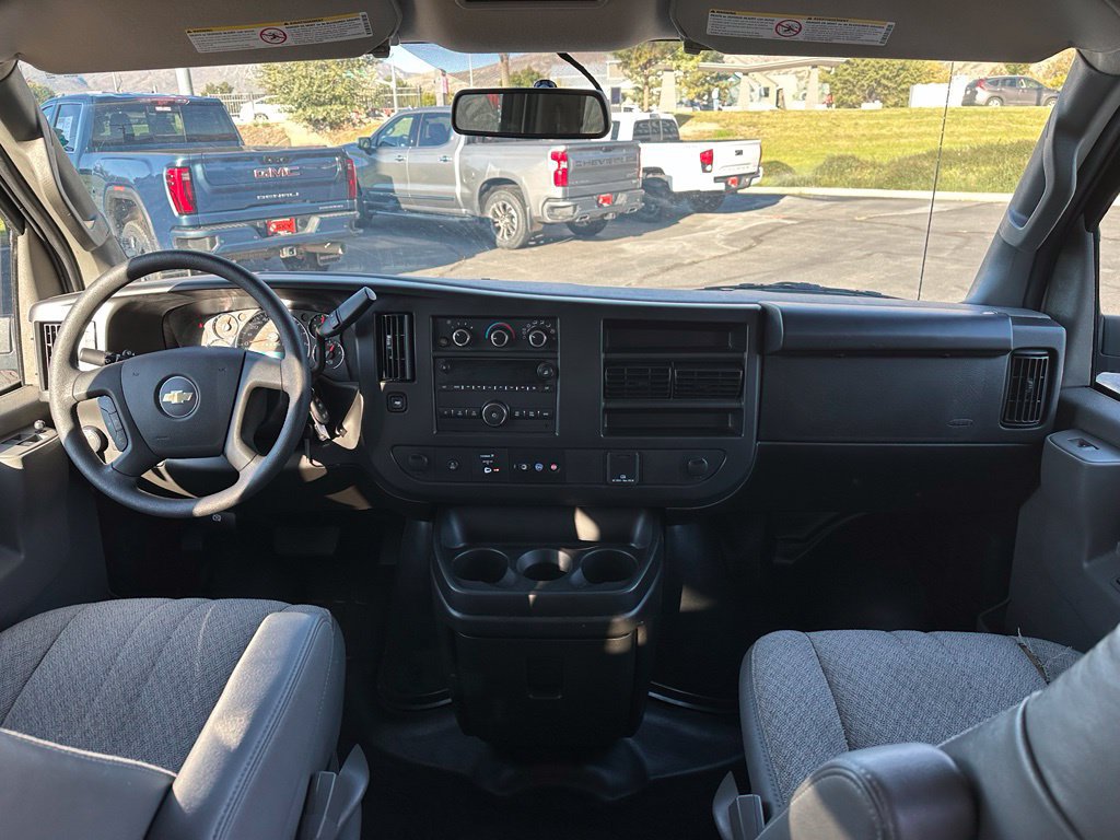2025 Chevrolet Express Passenger LS - Photo 28