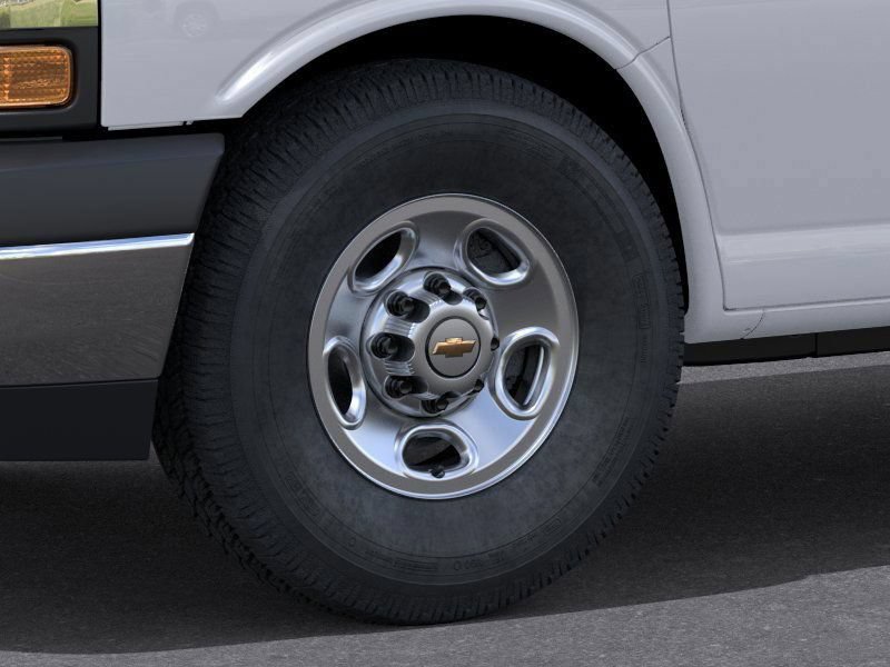 2025 Chevrolet Express Cargo Work Van - Photo 9