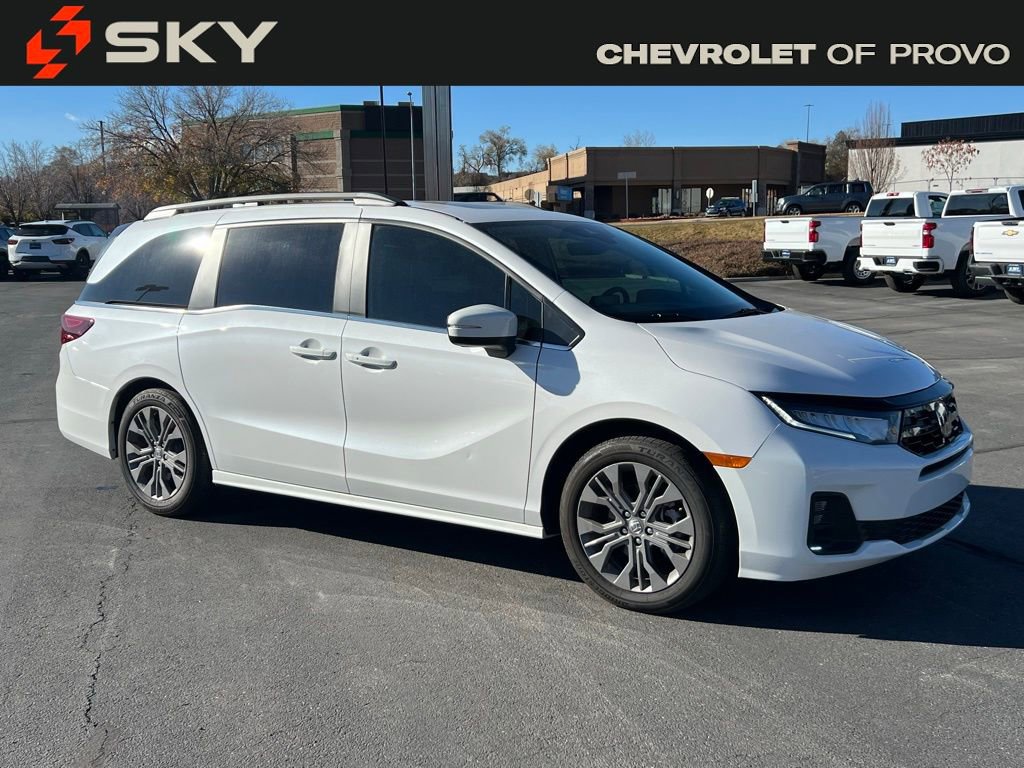 2025 Honda Odyssey Touring photo 2