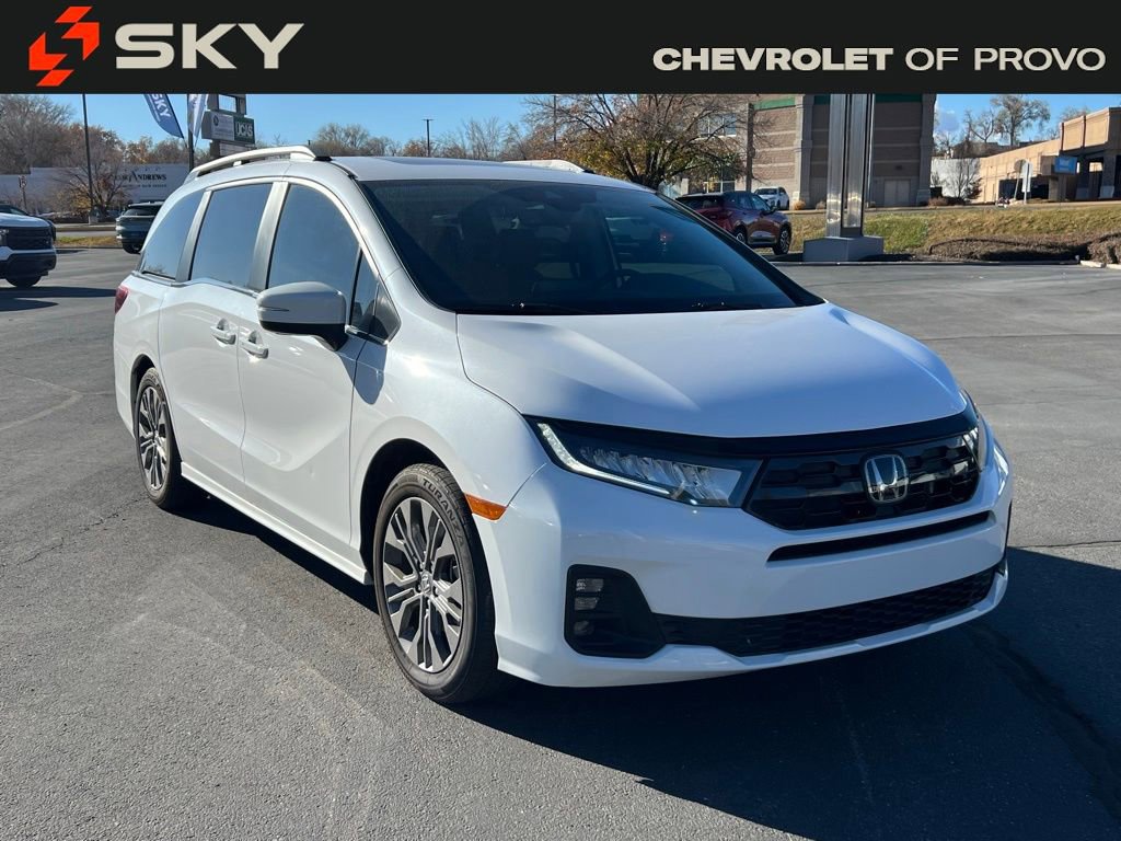 2025 Honda Odyssey Touring photo 3