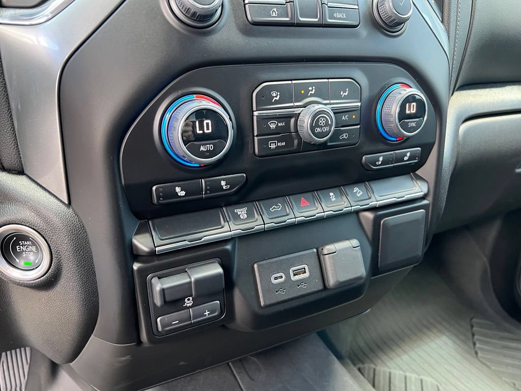 2023 Chevrolet Silverado 3500HD LT - Photo 36