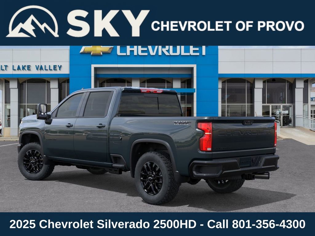 2025 Chevrolet Silverado 2500HD LTZ photo 3