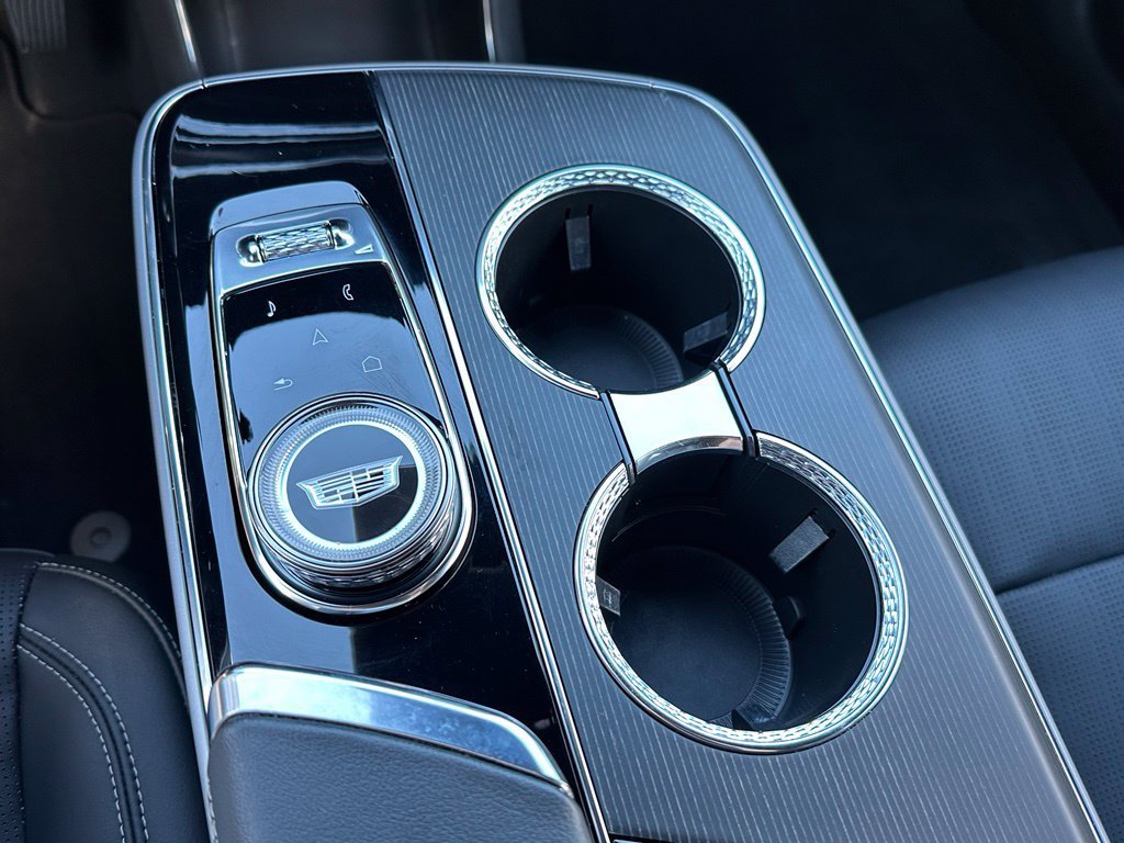 2024 Cadillac LYRIQ Luxury 1 - Photo 38