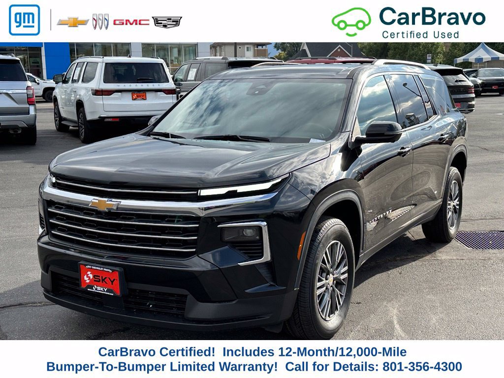Used 2024 Chevrolet Traverse LT SUV