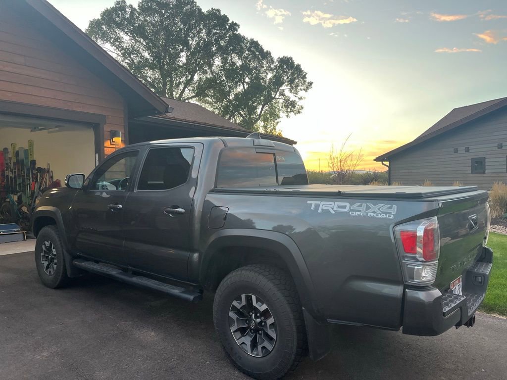 2021 Toyota Tacoma TRD Off-Road V6 4x4 SR photo 2