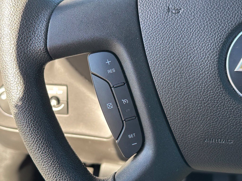 2025 Chevrolet Express Passenger LS - Photo 34