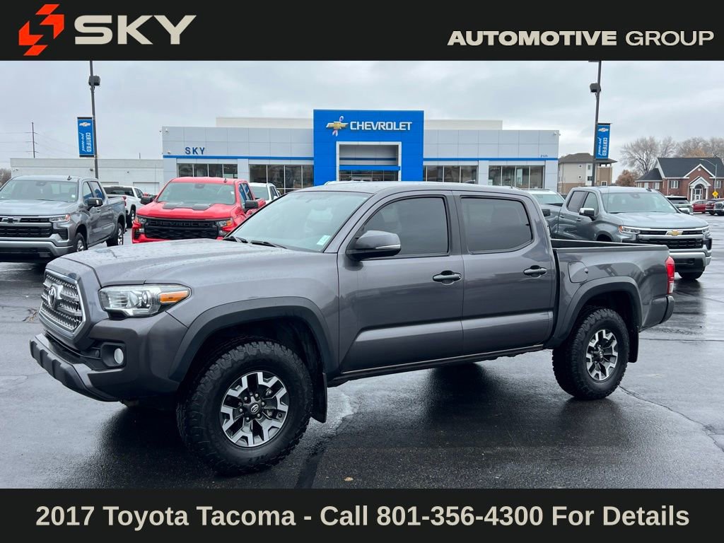 2017 Toyota Tacoma SR5's photo