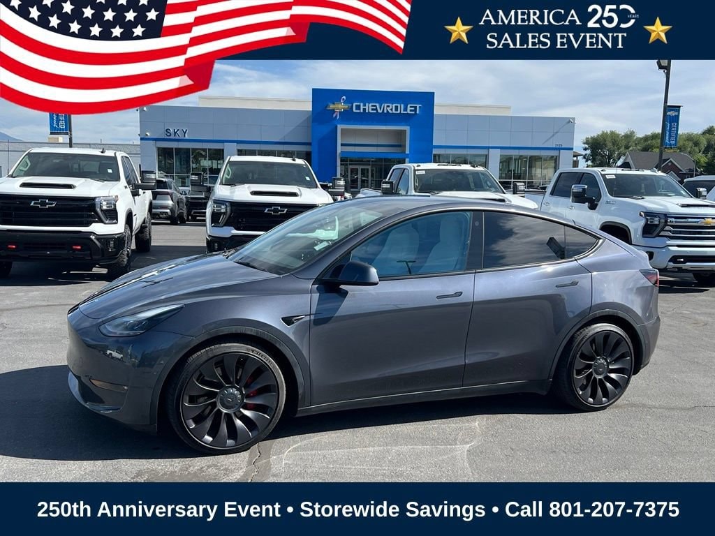 2022 Tesla Model Y Performance Dual Motor All-Wheel Drive's photo