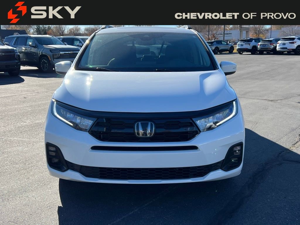 2025 Honda Odyssey Touring photo 4