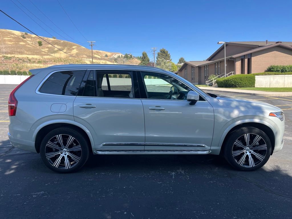 2022 Volvo XC90 Recharge Inscription photo 3