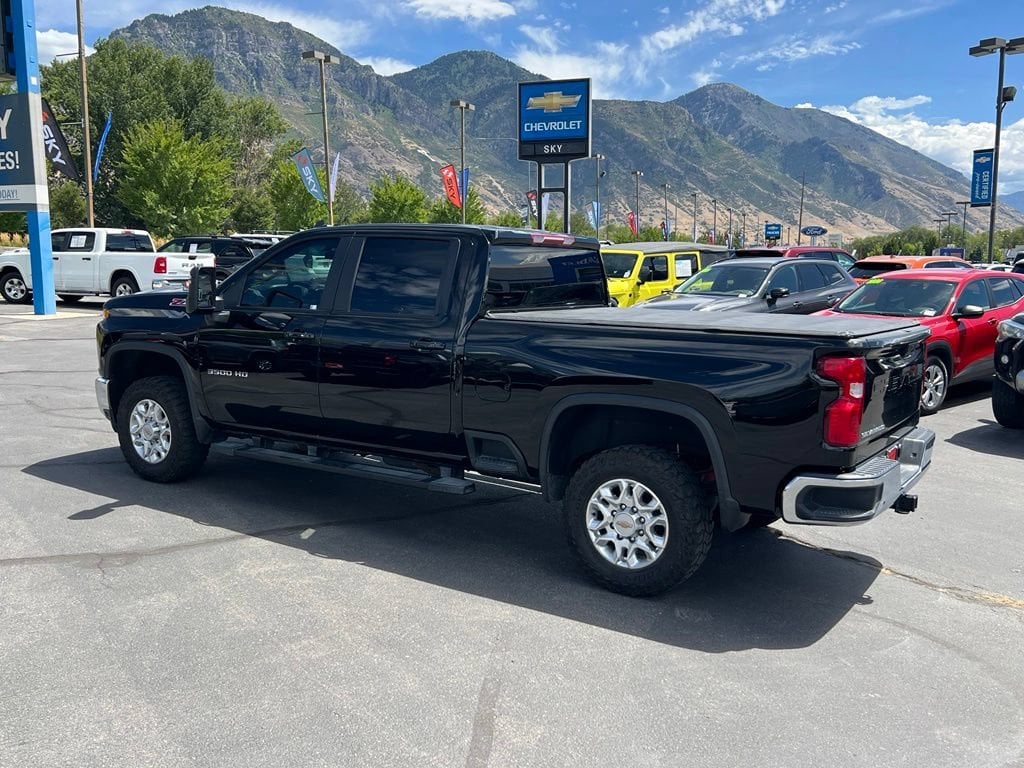2023 Chevrolet Silverado 3500HD LT - Photo 13