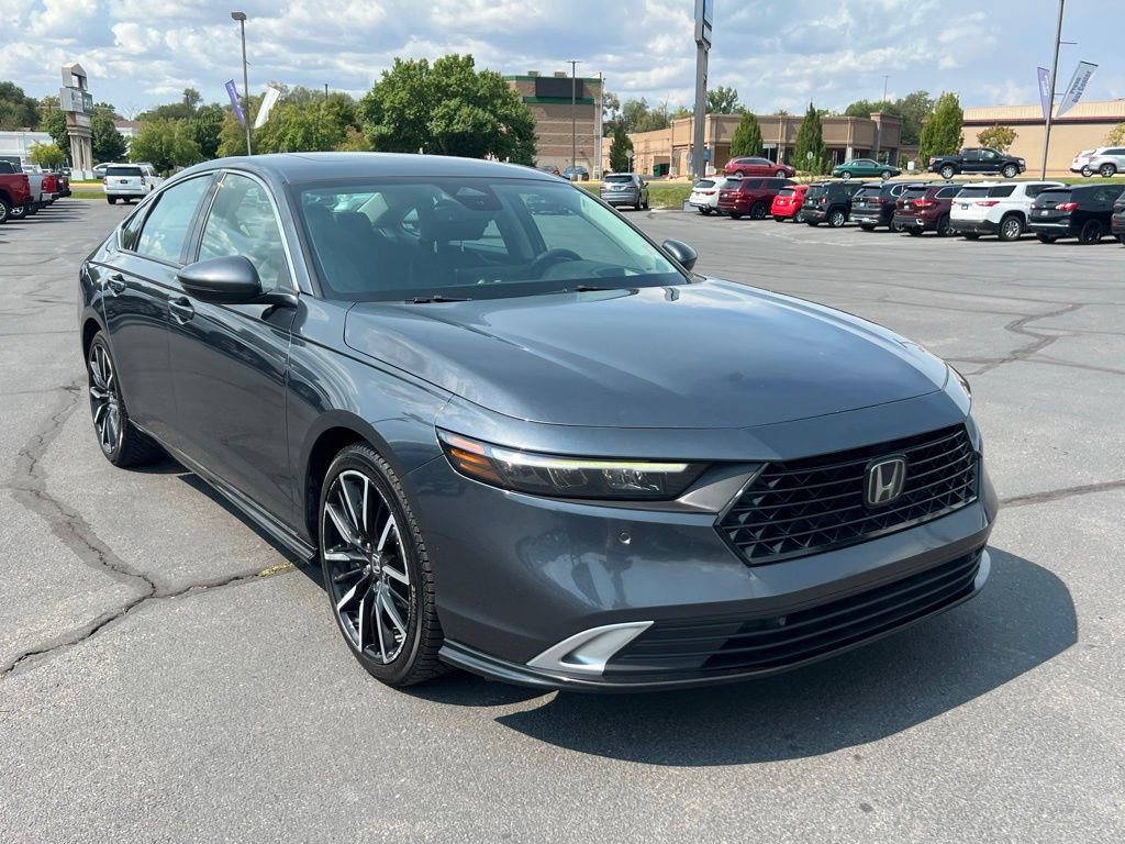 2023 Honda Accord Hybrid Touring photo 4