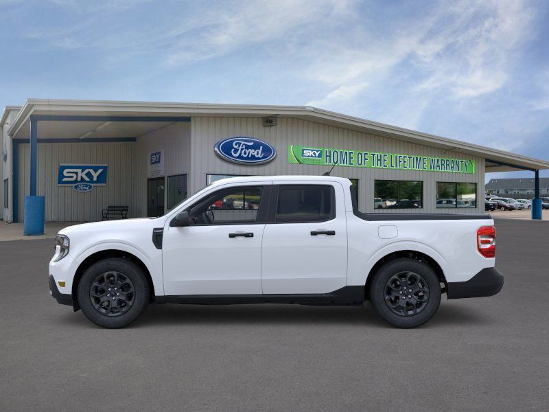 2025 Ford Maverick XLT photo 3