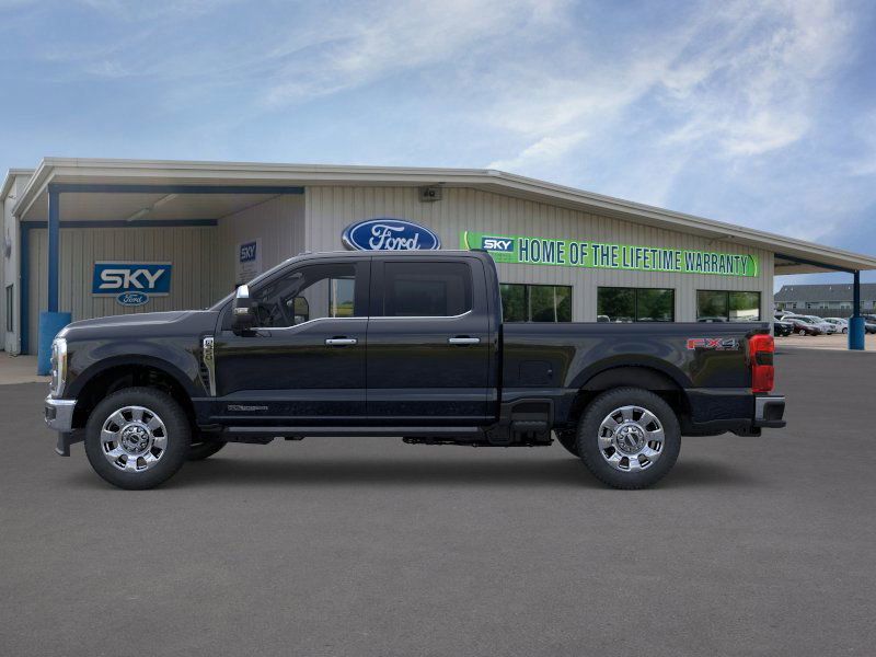 2026 Ford F-350 Lariat photo 3