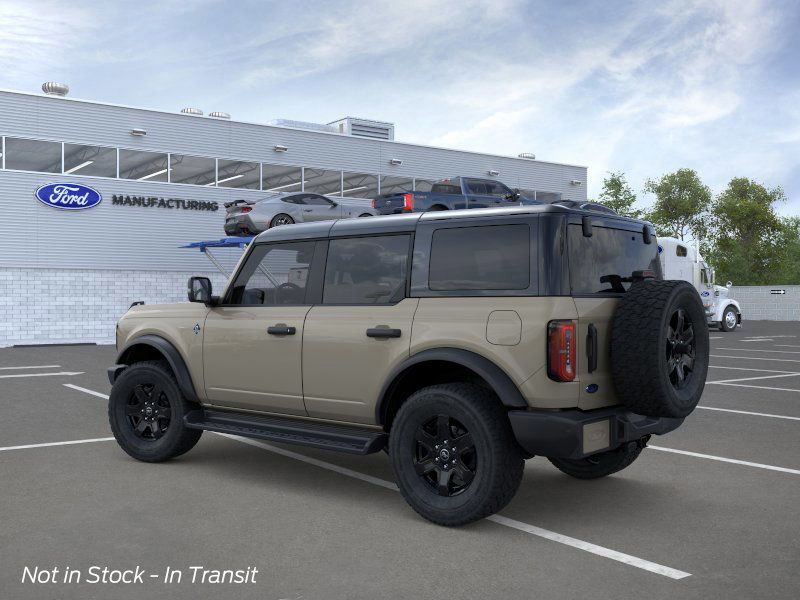 2025 Ford Bronco Outer Banks photo 4