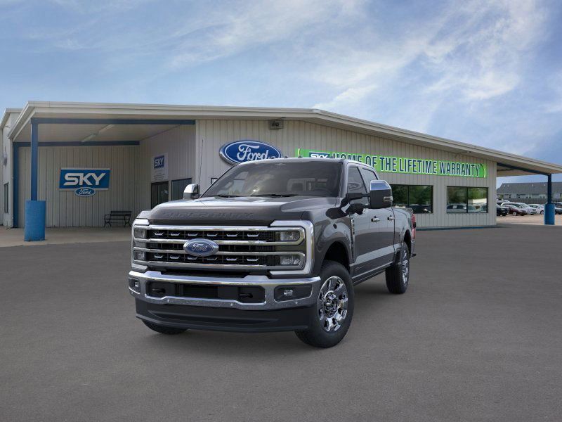 2026 Ford F-350 Lariat photo 2