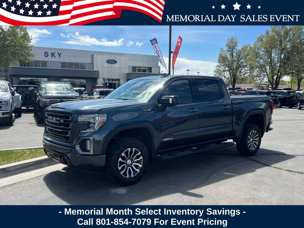 2020 GMC Sierra 4WD Crew Cab Short Box AT4's photo