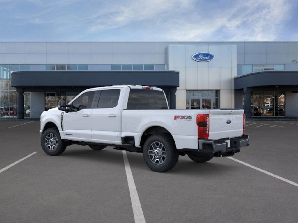 New 2026 Ford F-250SD Lariat Truck Crew Cab