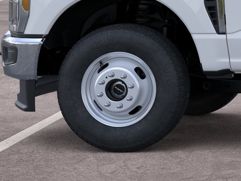 2026 Ford F-350 Super Duty Chassis Cab XL - Photo 20