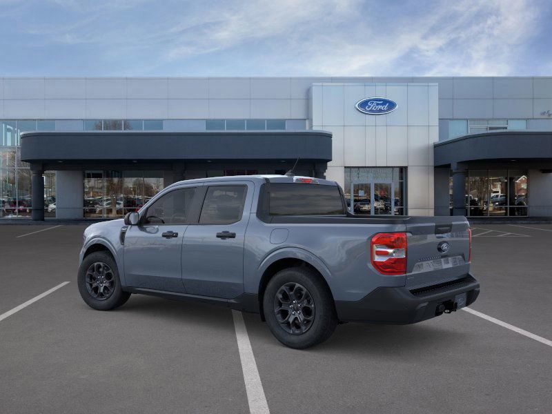 2025 Ford Maverick XLT photo 2