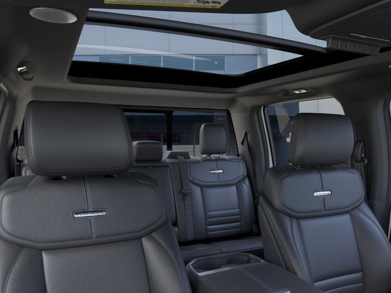 2026 Ford F-350 Super Duty Platinum - Photo 22