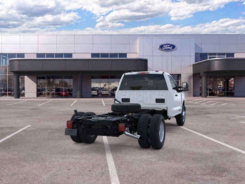 2026 Ford F-350 Super Duty Chassis Cab XL - Photo 9