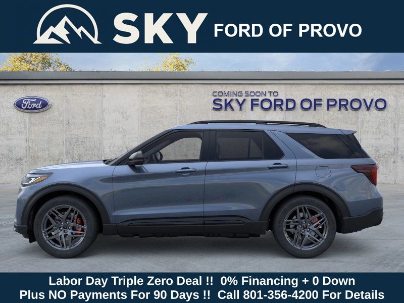 2025 Ford Explorer ST photo 3