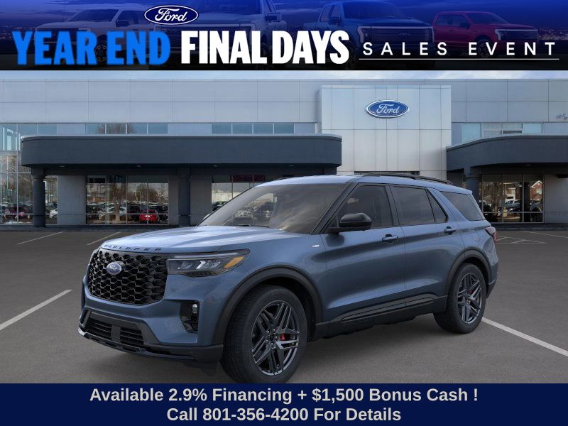 2026 Ford Explorer ST-LINE's photo