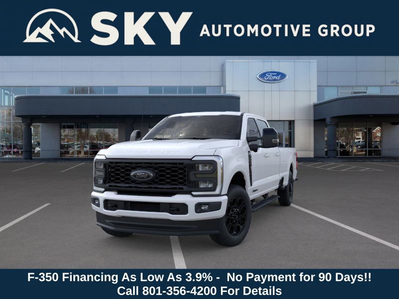2025 Ford F-350 Lariat photo 2