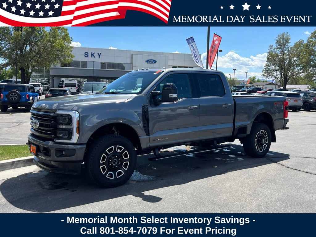 2025 Ford F-350 Platinum 4x4 Crew Cab 6-3/4' Box SRW's photo