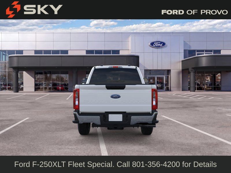 2026 Ford F-250 Super Duty XLT - Photo 6