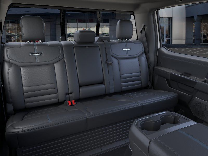 2026 Ford F-350 Super Duty Platinum - Photo 11
