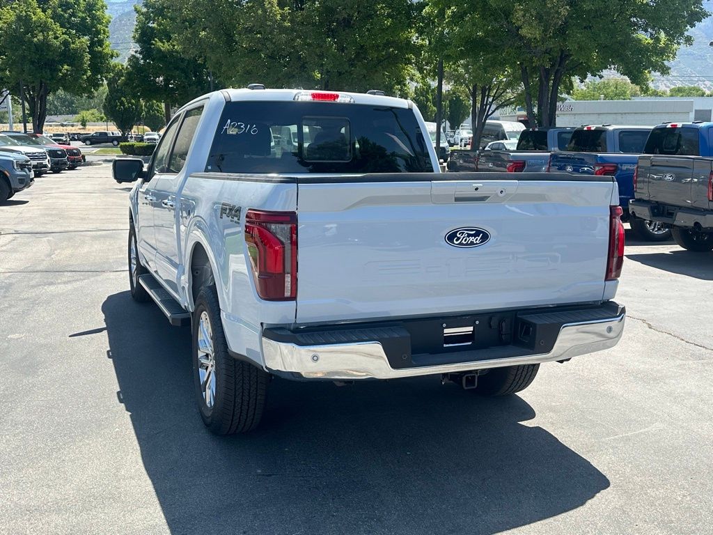 2025 Ford F-150 Lariat photo 4