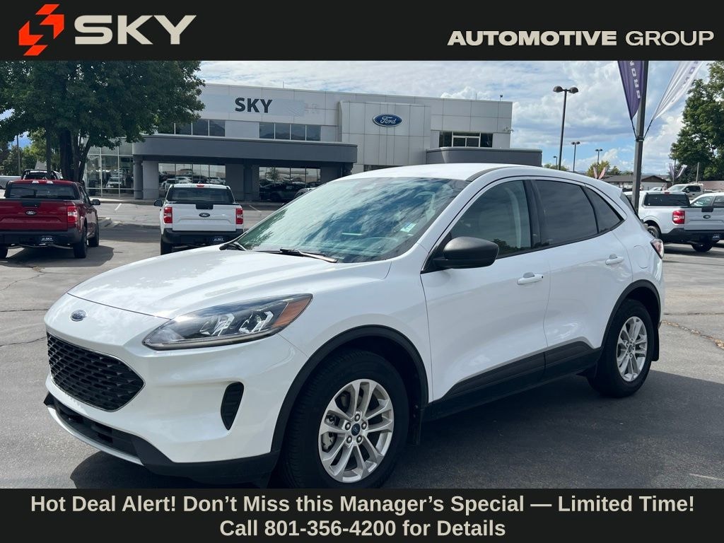 Used 2022 Ford Escape SE Hybrid SUV