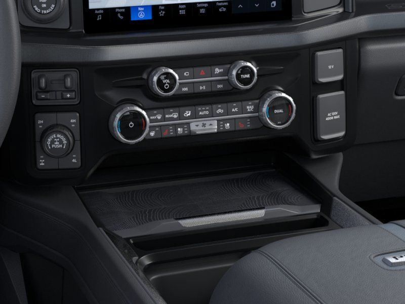 2026 Ford F-350 Super Duty Platinum - Photo 15