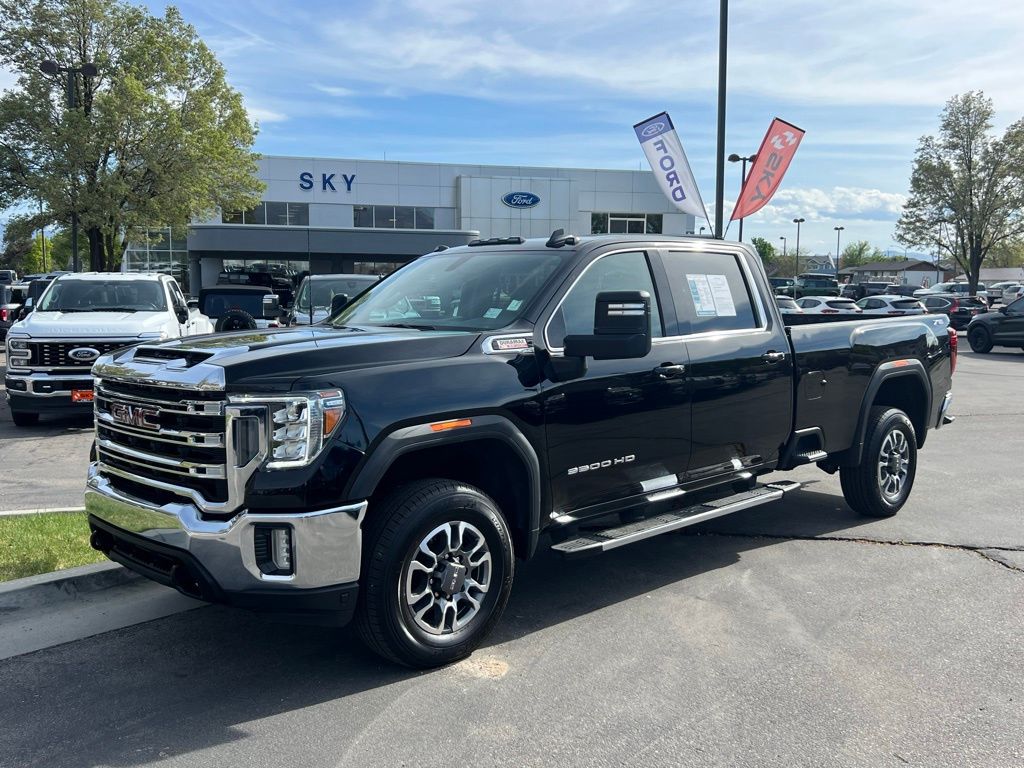 2023 GMC Sierra 4WD Crew Cab Standard Box SLE's photo
