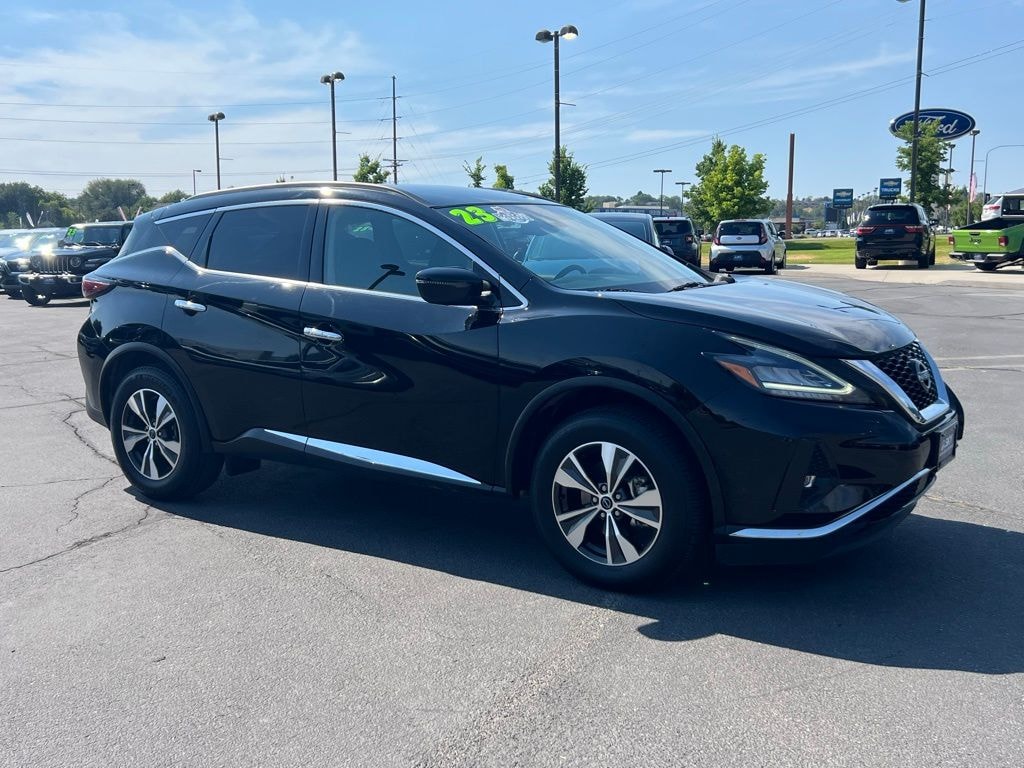 Used 2023 Nissan Murano SV SUV