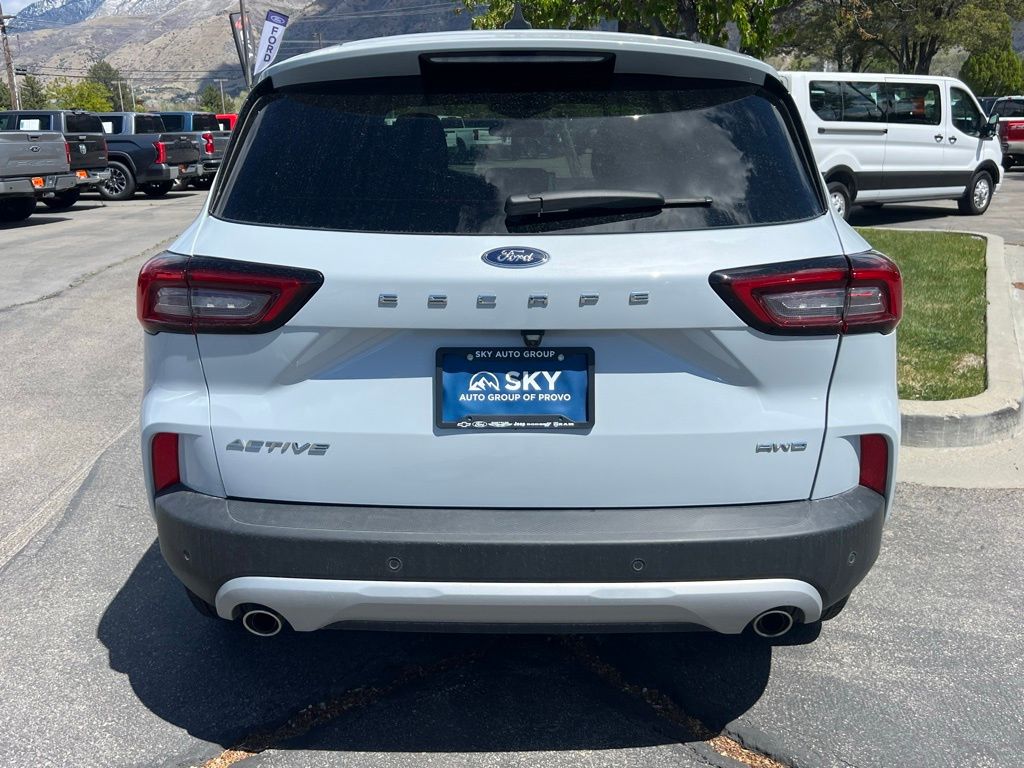 2025 Ford Escape Active - Photo 9