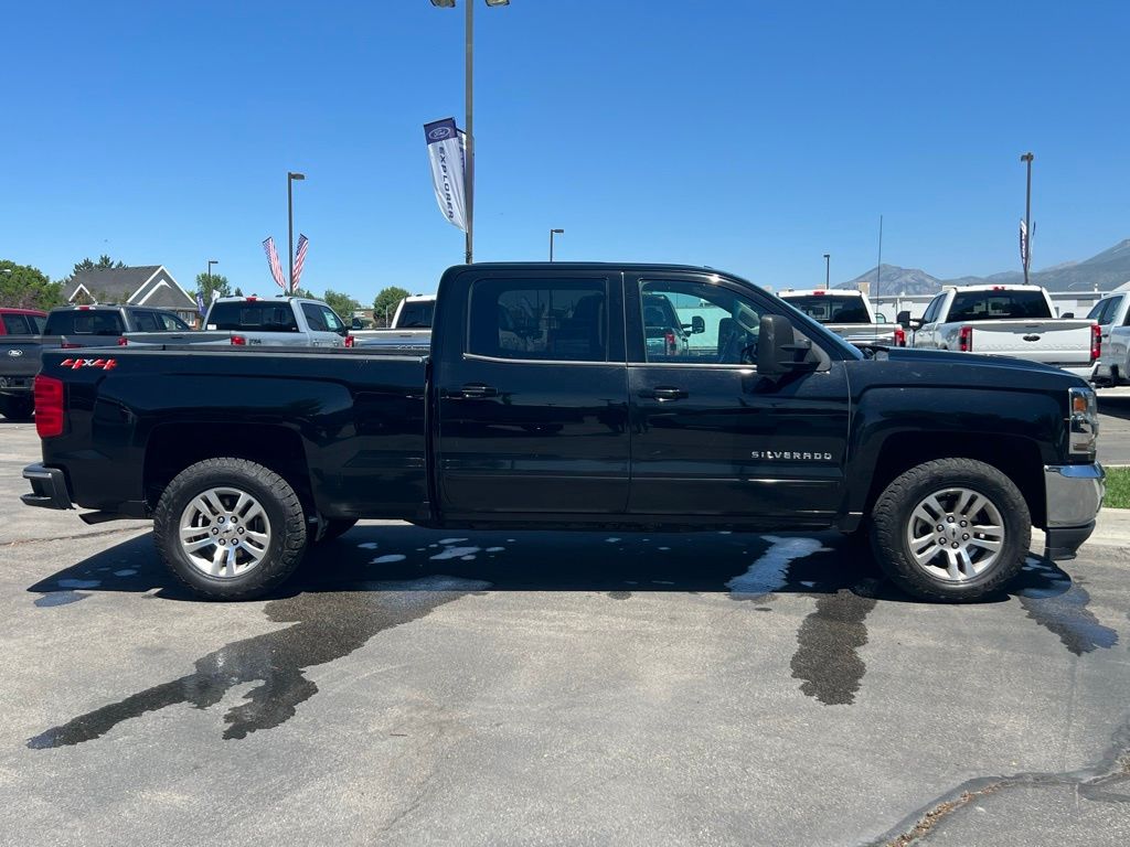 2018 Chevrolet Silverado 1500 LT photo 4