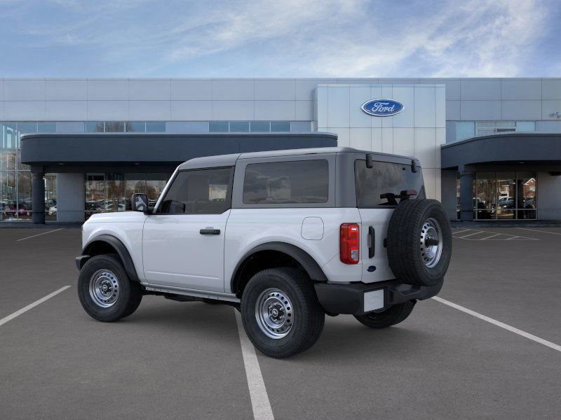2025 Ford Bronco Base photo 2