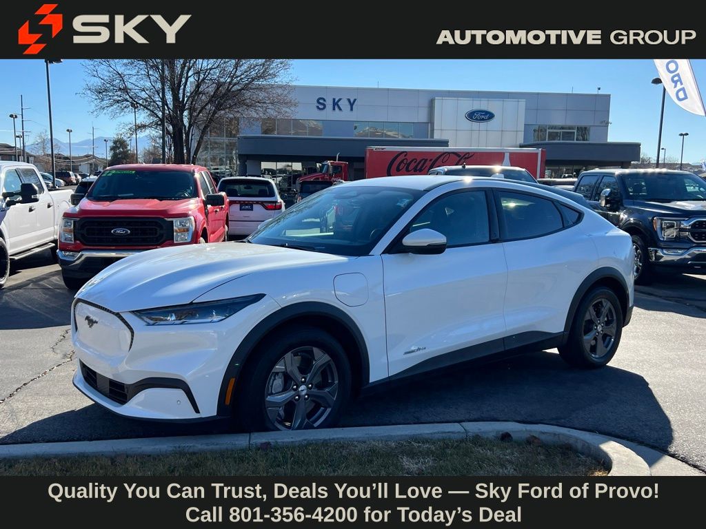 2022 Ford Mustang Mach-E Select RWD