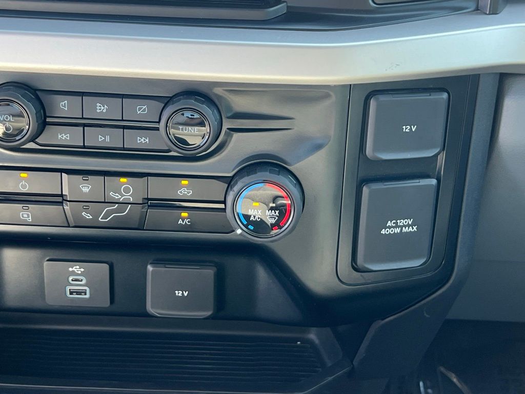 2024 Ford F-250 XLT photo 5