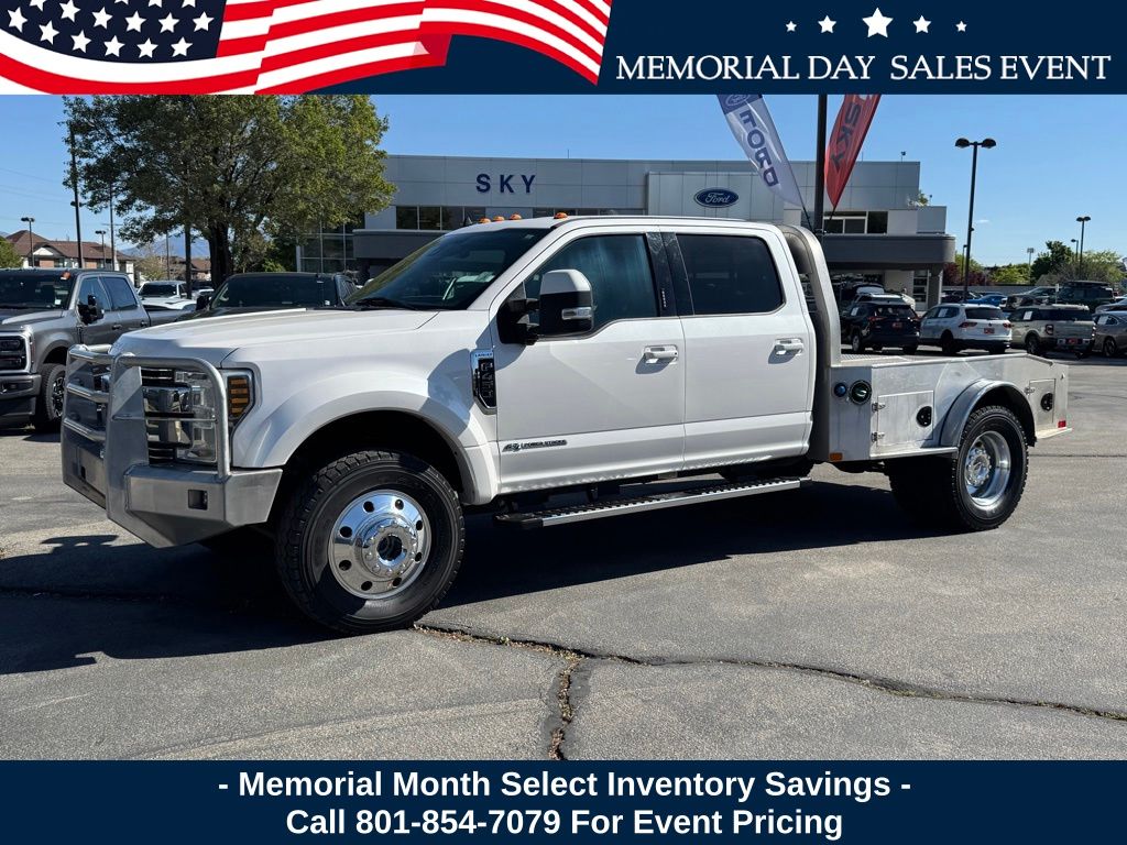 2019 Ford F-450 Lariat 4x4 Crew Cab 8' Box DRW's photo