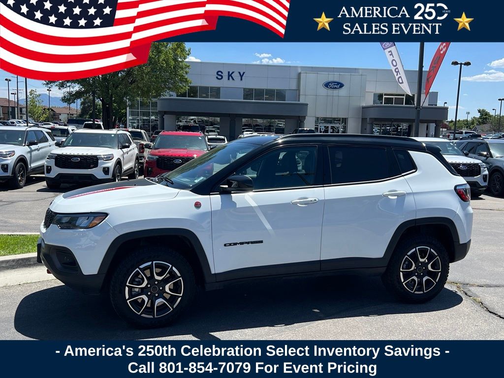 2025 Jeep Compass Trailhawk 4X4's photo
