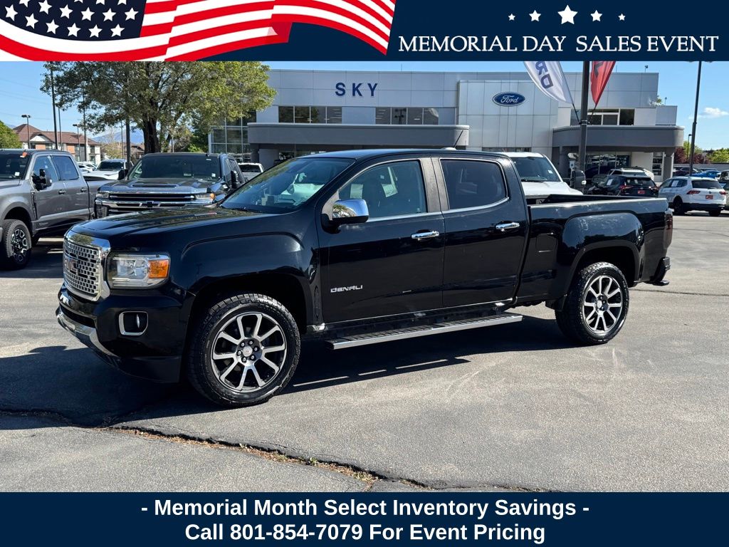 2017 GMC Canyon 4WD Denali Crew Cab Short Box's photo