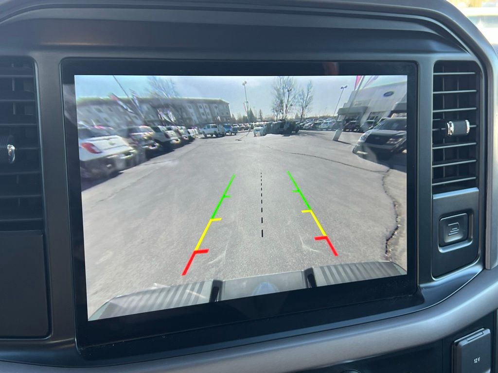 2025 Ford F-150 XLT - Photo 30