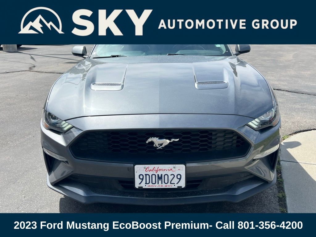 2023 Ford Mustang EcoBoost Premium photo 3