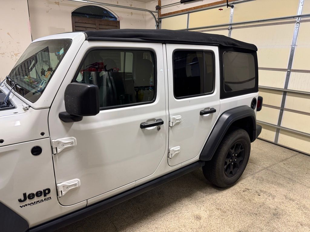 2020 Jeep Wrangler Unlimited Sport Willys photo 2