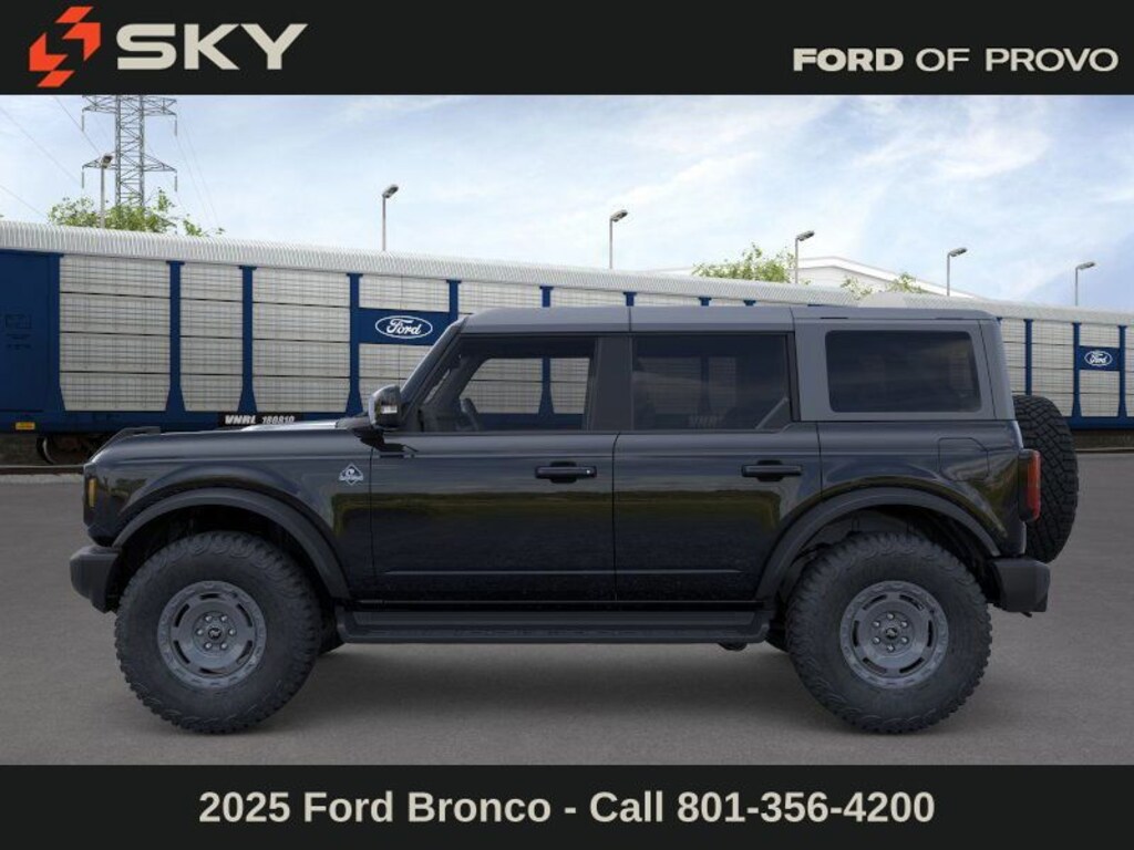 New 2025 Ford Bronco Outer Banks SUV
