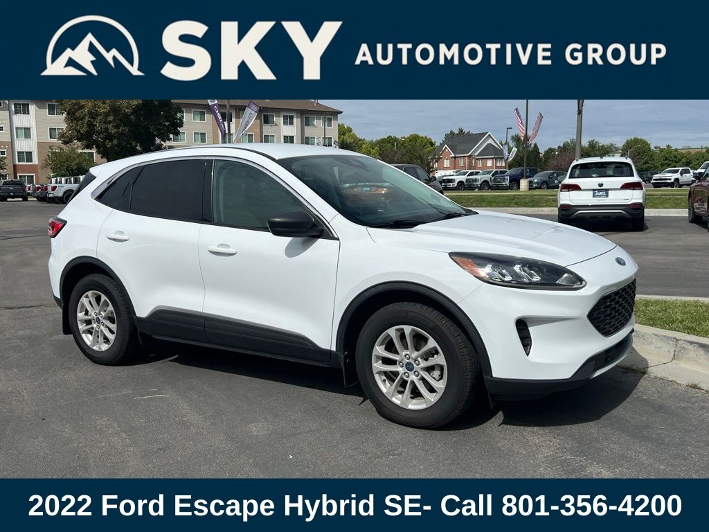 2022 Ford Escape SE Hybrid photo 3